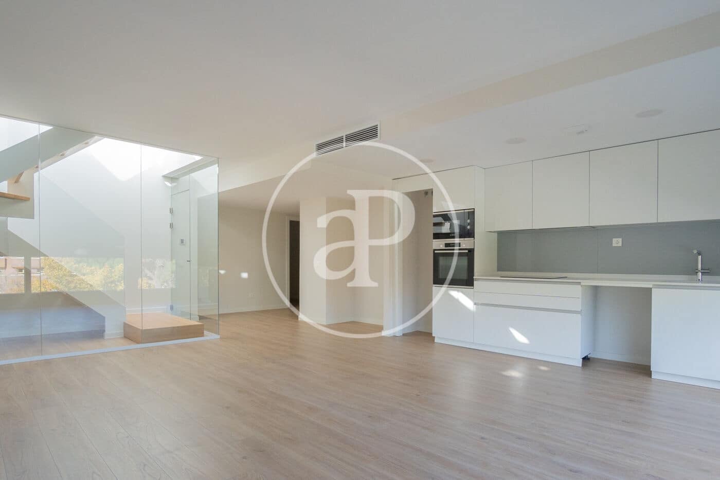 3 soveværelse Penthouse til salg i Madrid by med swimmingpool - € 1.320.000 (Ref: 8681765)