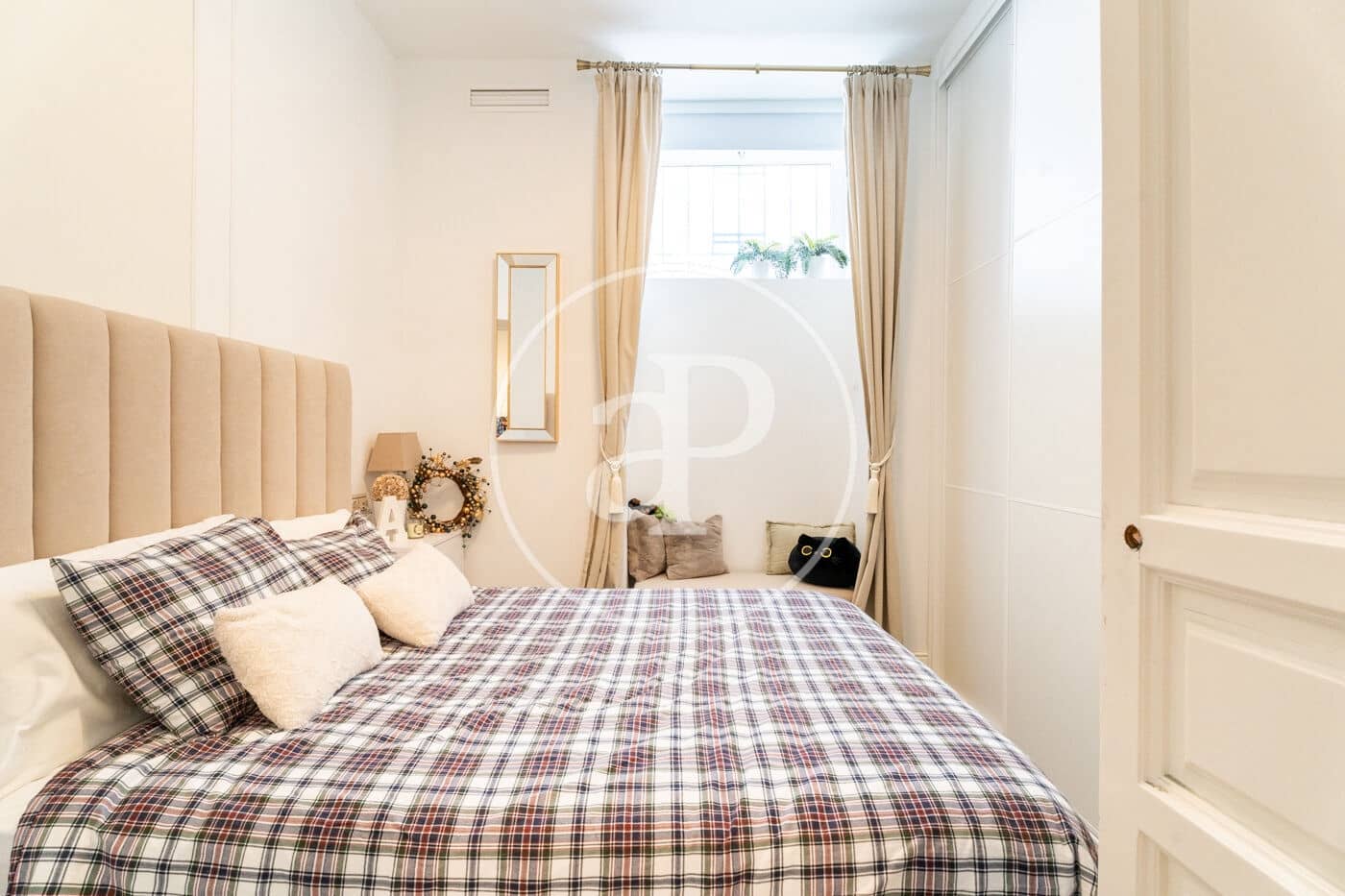 2 bedroom Apartment for sale in Madrid city - € 790,000 (Ref: 8705501)