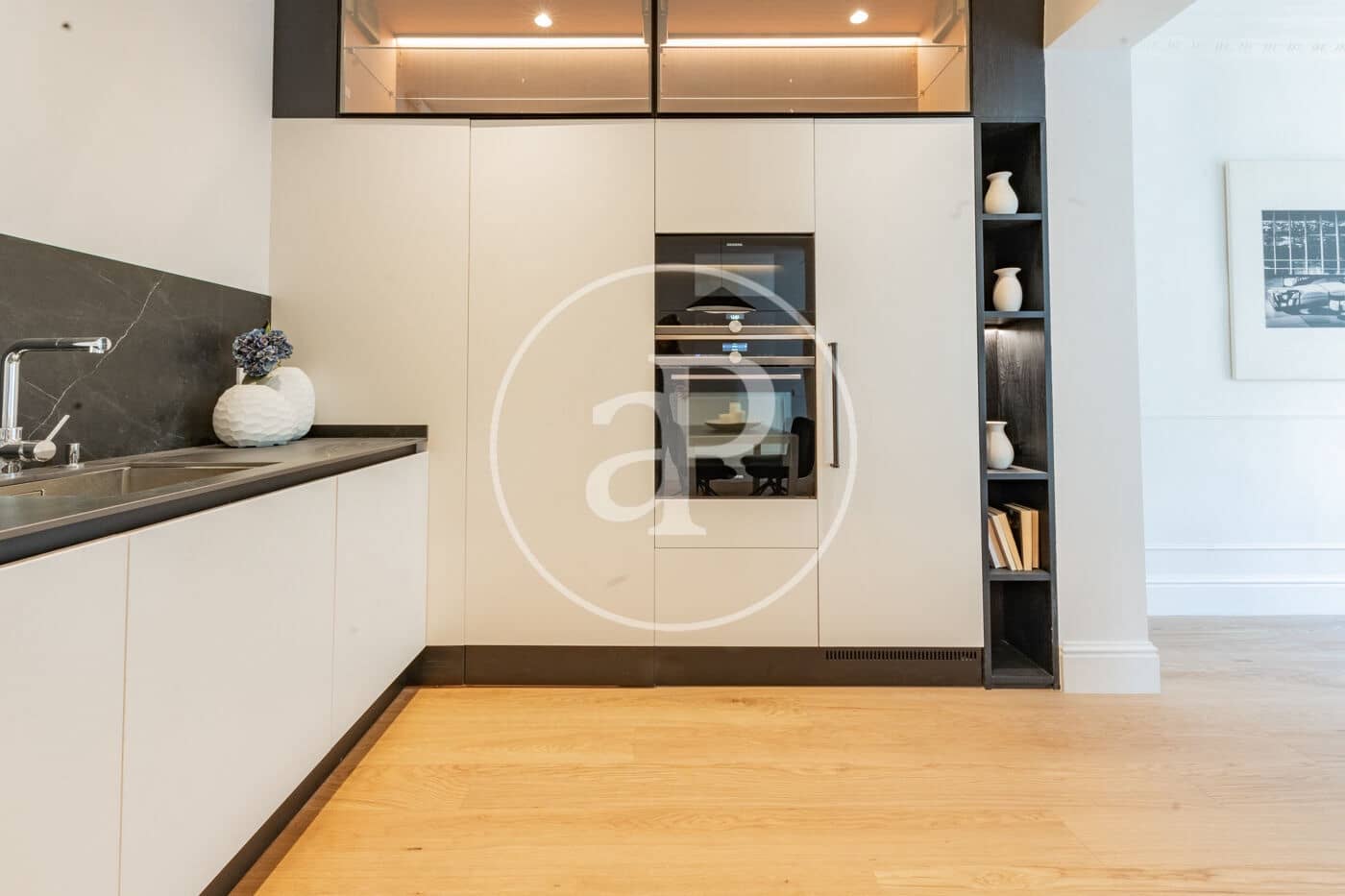 2 soveværelse Lejlighed til salg i Madrid by - € 1.395.000 (Ref: 8718794)