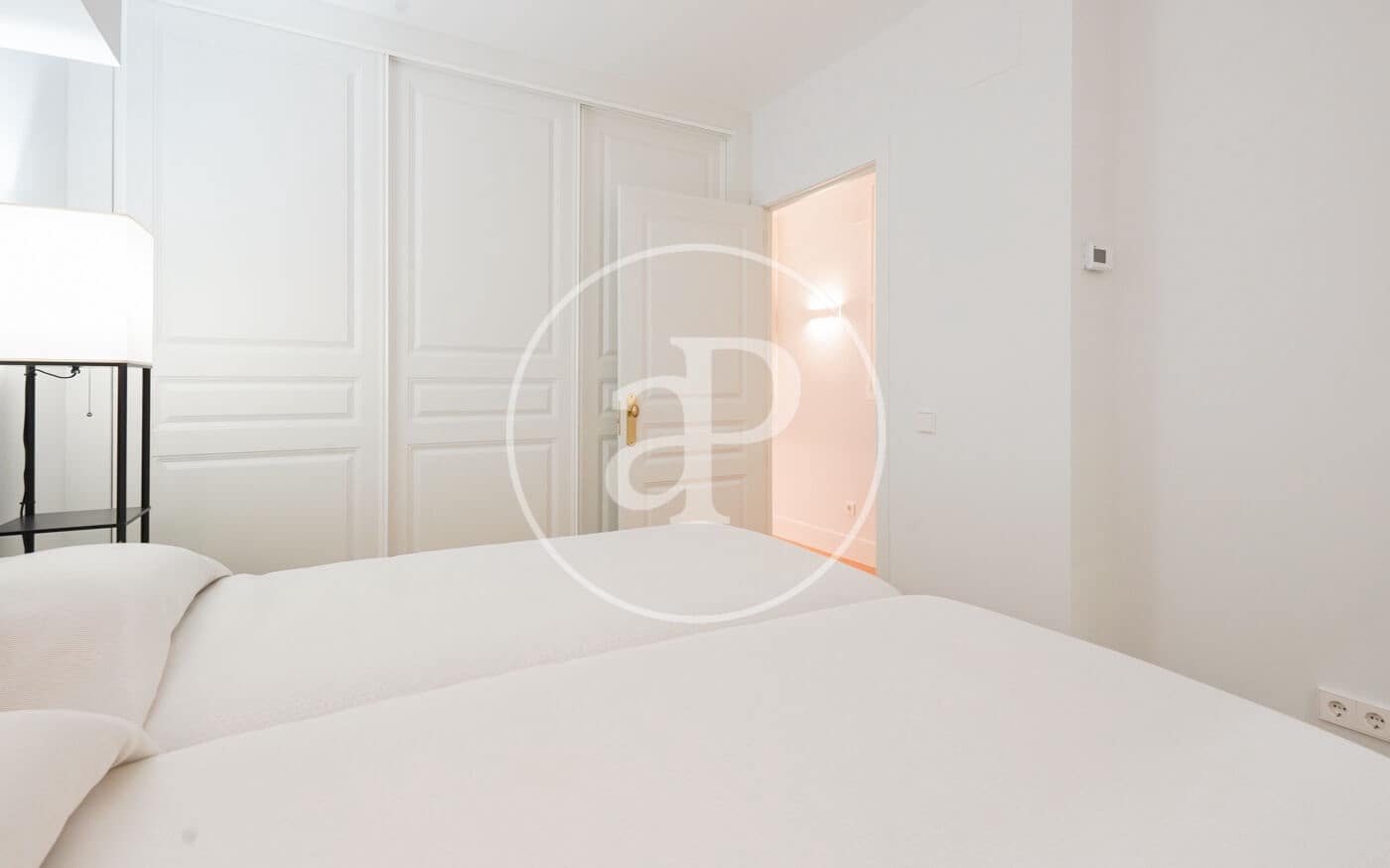 2 soveværelse Lejlighed til salg i Madrid by - € 1.950.000 (Ref: 8718799)