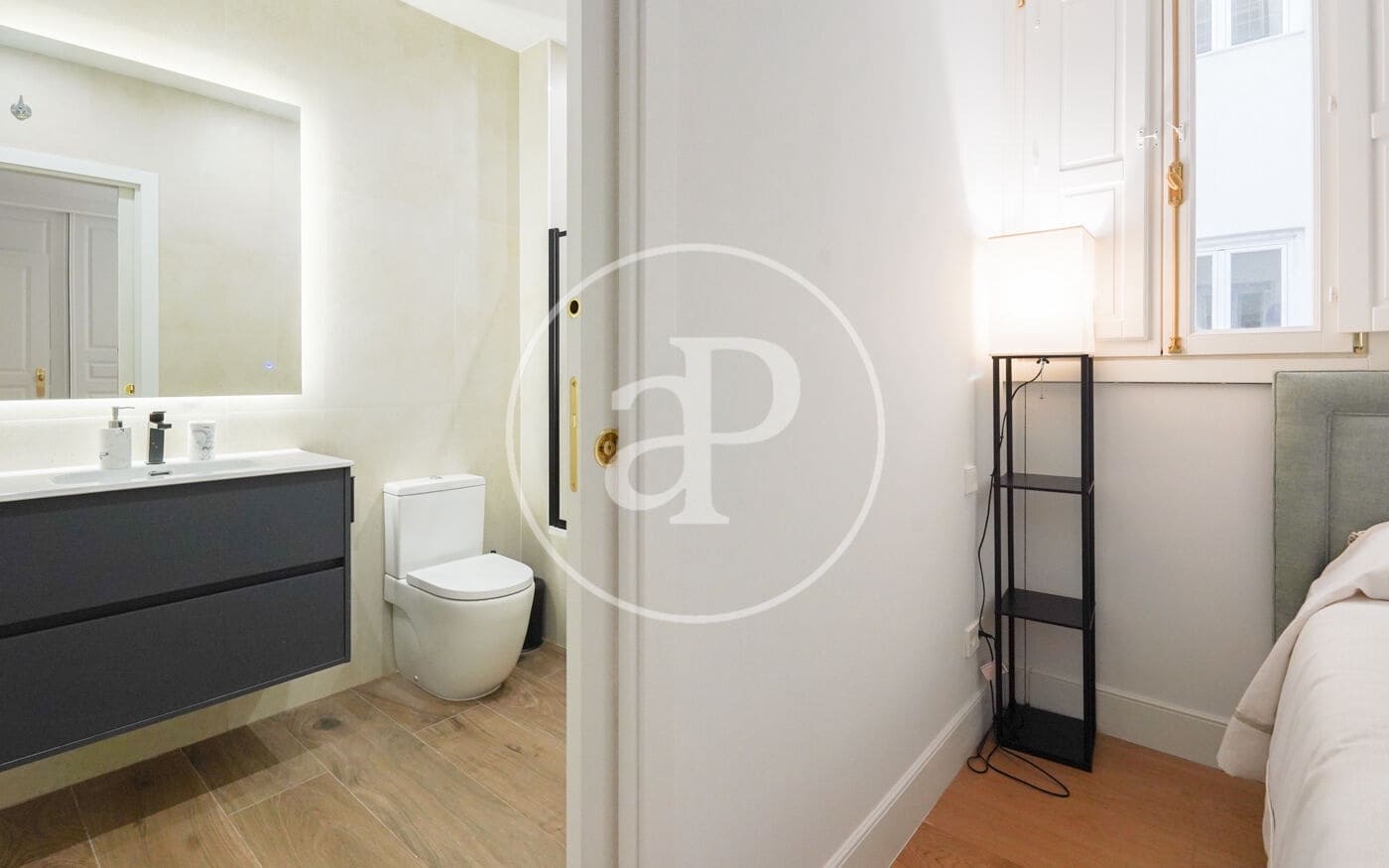 2 soveværelse Lejlighed til salg i Madrid by - € 1.950.000 (Ref: 8718799)