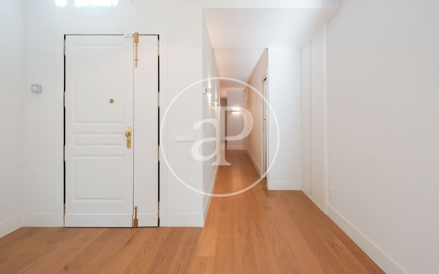 2 soveværelse Lejlighed til salg i Madrid by - € 1.950.000 (Ref: 8718799)