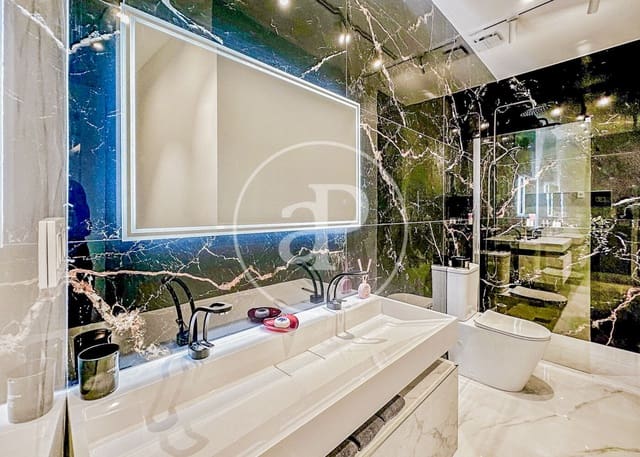 4 Zimmer Apartment zu verkaufen in Sol, Madrid Stadt - 1.990.000 € (Ref: 8718818)