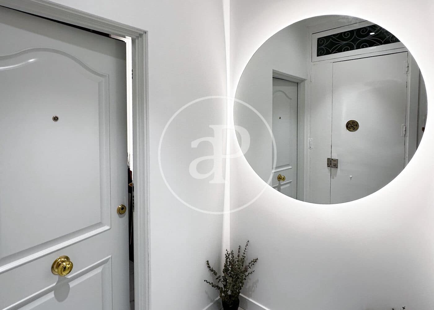 4 soveværelse Lejlighed til salg i Madrid by - € 2.390.000 (Ref: 8718818)