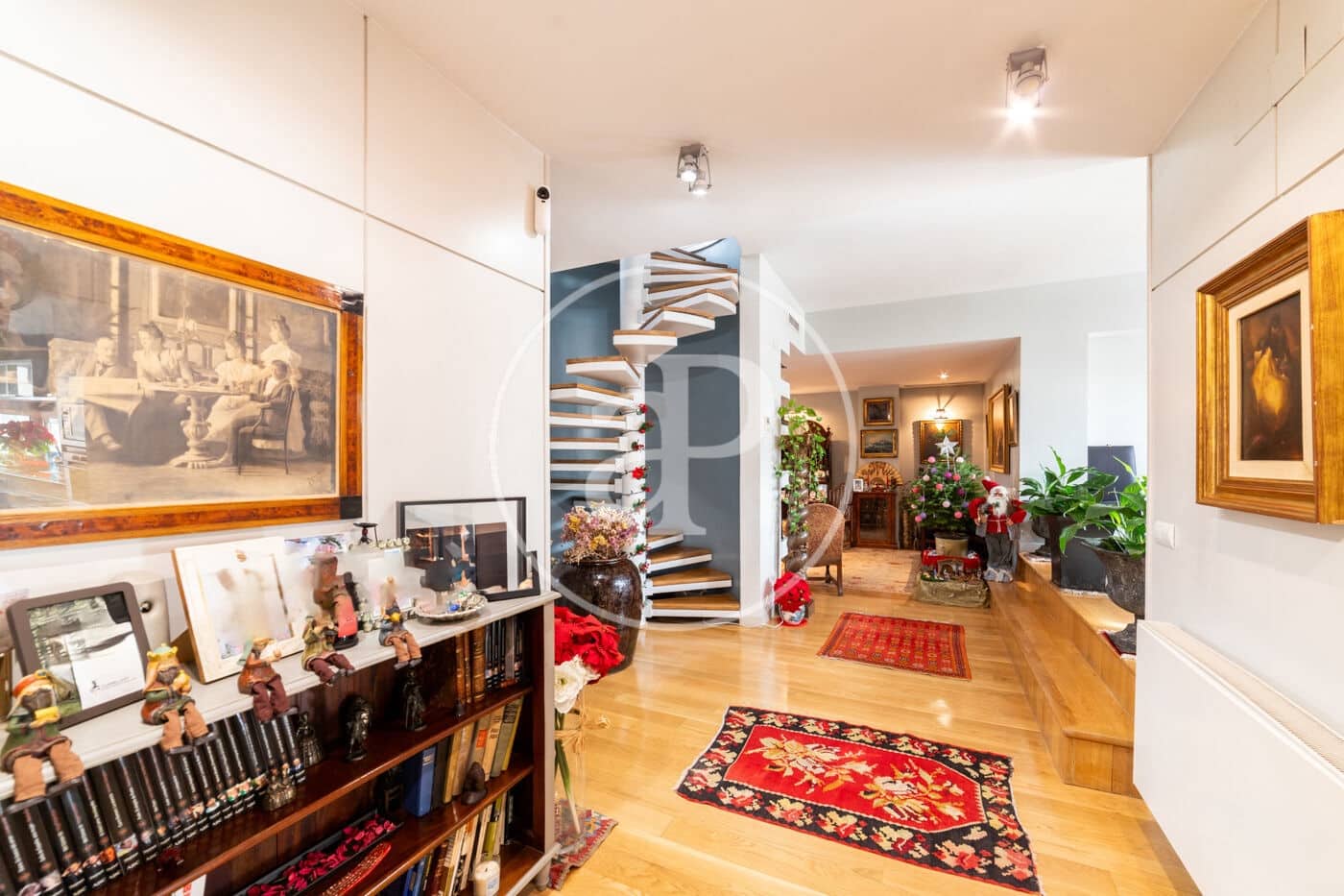 4 soveværelse Lejlighed til salg i Madrid by med swimmingpool - € 2.990.000 (Ref: 8725234)