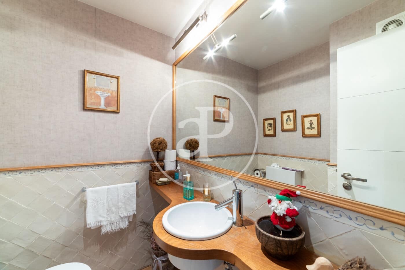 4 soveværelse Lejlighed til salg i Madrid by med swimmingpool - € 2.990.000 (Ref: 8725234)