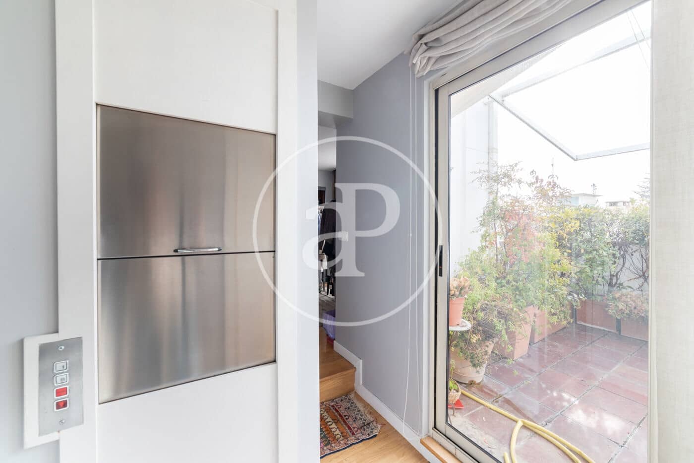 4 soveværelse Lejlighed til salg i Madrid by med swimmingpool - € 2.990.000 (Ref: 8725234)