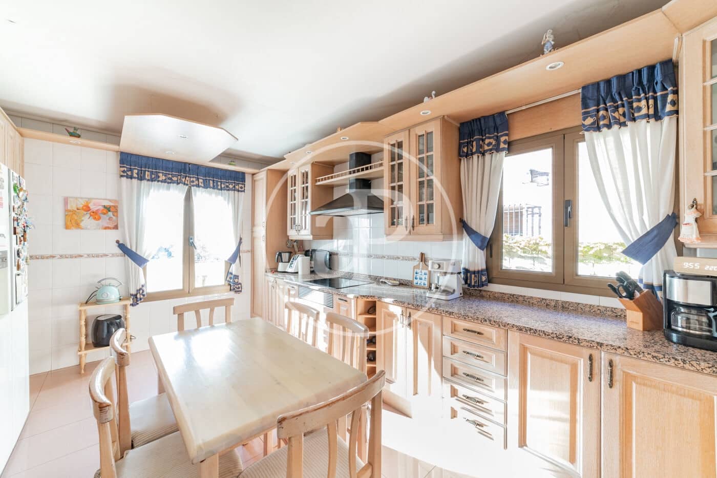 6 soveværelse Villa til salg i Pozuelo de Alarcon med swimmingpool - € 1.450.000 (Ref: 8725238)