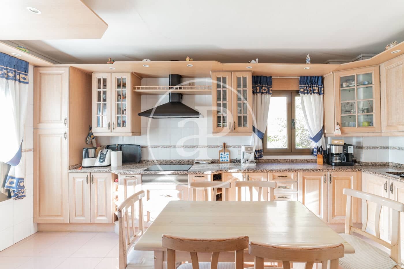 6 soveværelse Villa til salg i Pozuelo de Alarcon med swimmingpool - € 1.450.000 (Ref: 8725238)