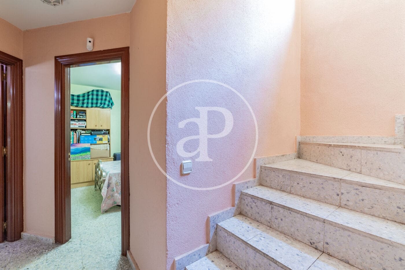 6 soveværelse Villa til salg i Pozuelo de Alarcon med swimmingpool - € 1.450.000 (Ref: 8725238)