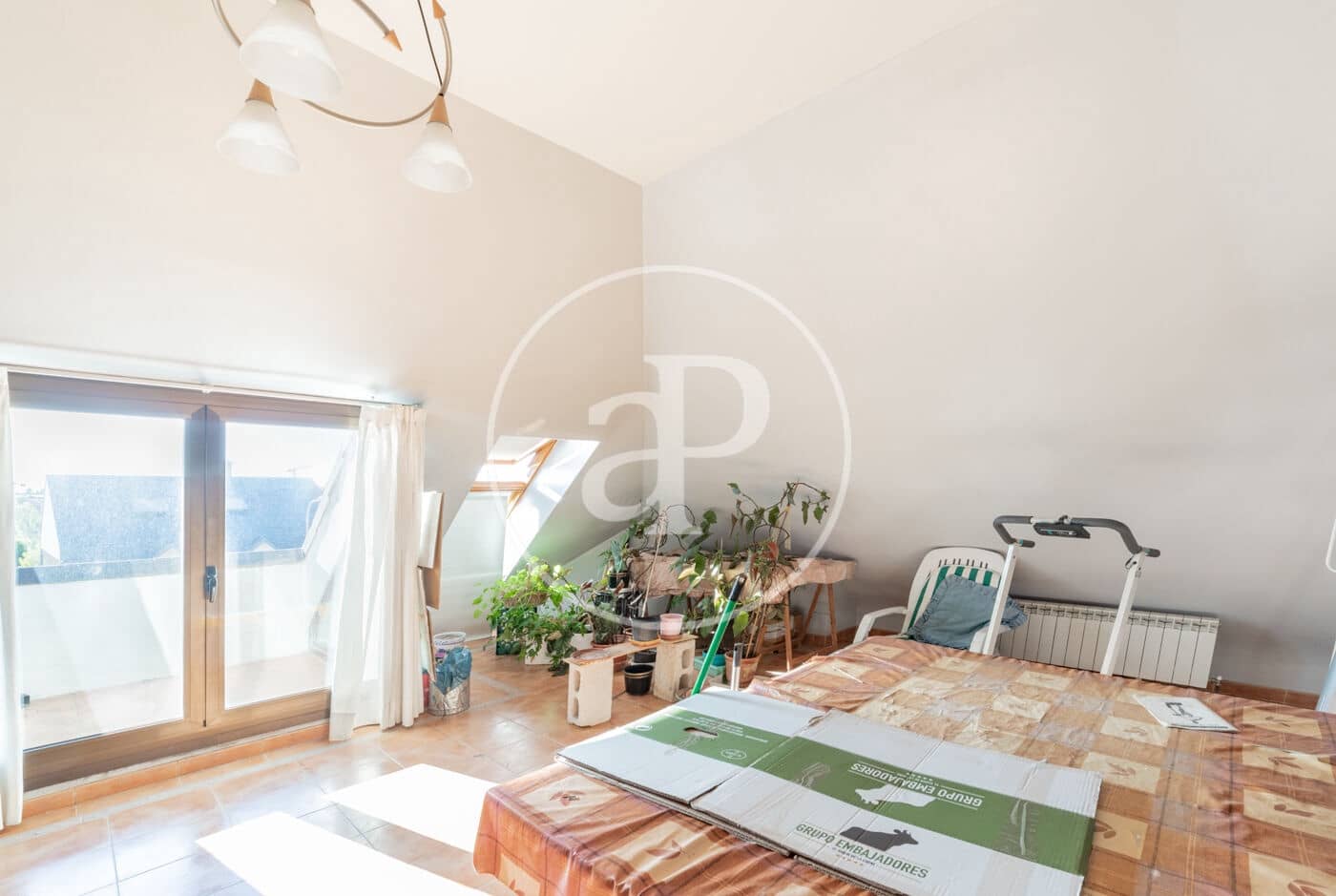 6 soveværelse Villa til salg i Pozuelo de Alarcon med swimmingpool - € 1.450.000 (Ref: 8725238)