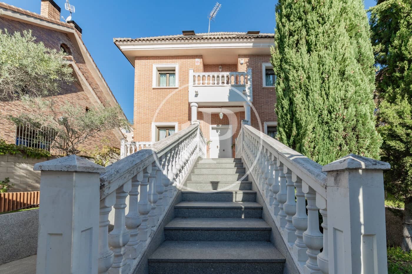 6 soveværelse Villa til salg i Pozuelo de Alarcon med swimmingpool - € 1.450.000 (Ref: 8725238)