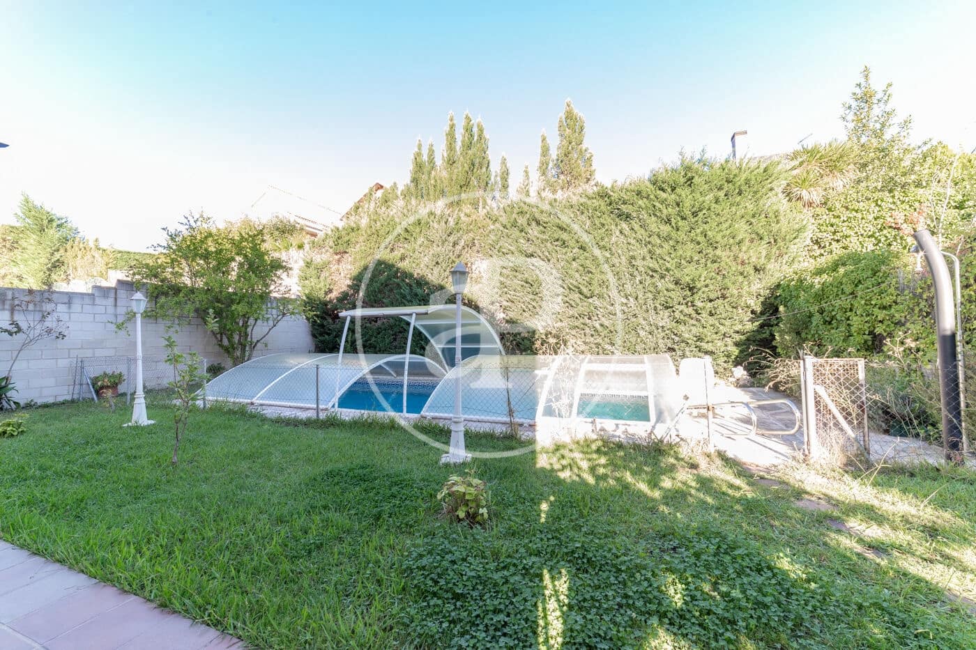 6 soveværelse Villa til salg i Pozuelo de Alarcon med swimmingpool - € 1.450.000 (Ref: 8725238)
