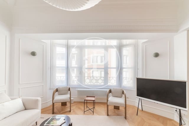 3 camera da letto Appartamento da affittare in Jerónimos, Madrid città - 8.500 € (Rif: 8726257)