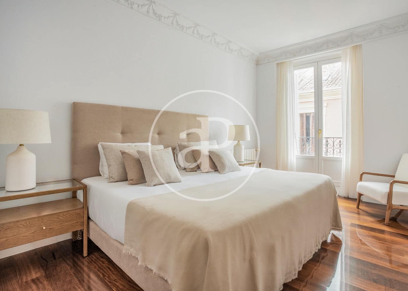 3 soveværelse Lejlighed til leje i Madrid by - € 6.000 (Ref: 8726274)