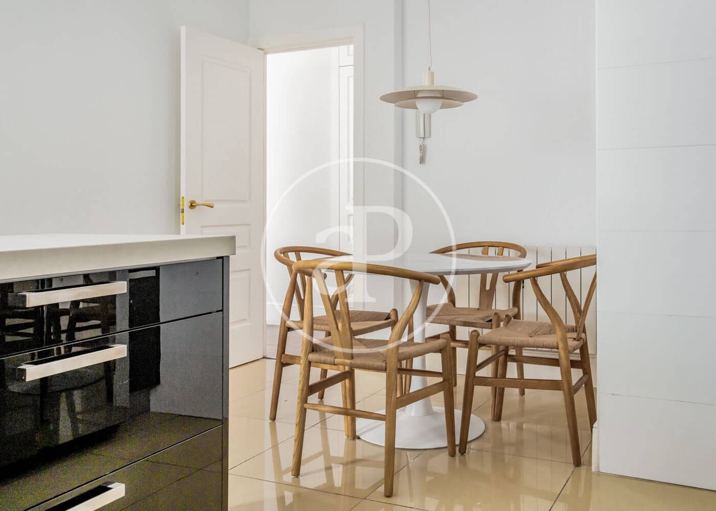 3 soveværelse Lejlighed til leje i Madrid by - € 6.000 (Ref: 8726274)