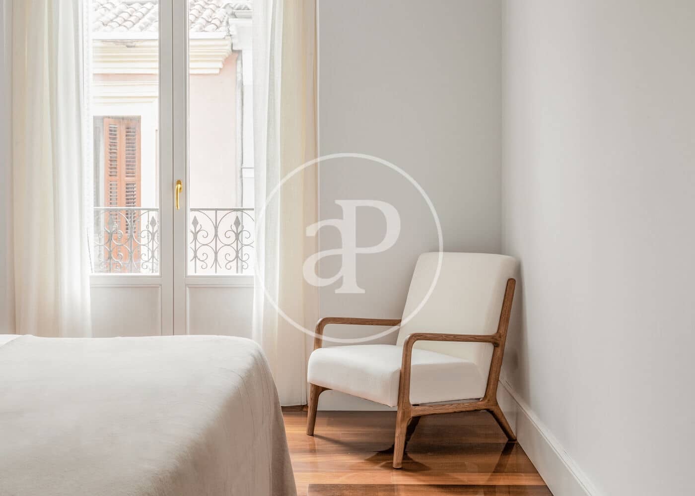 3 soveværelse Lejlighed til leje i Madrid by - € 6.000 (Ref: 8726274)