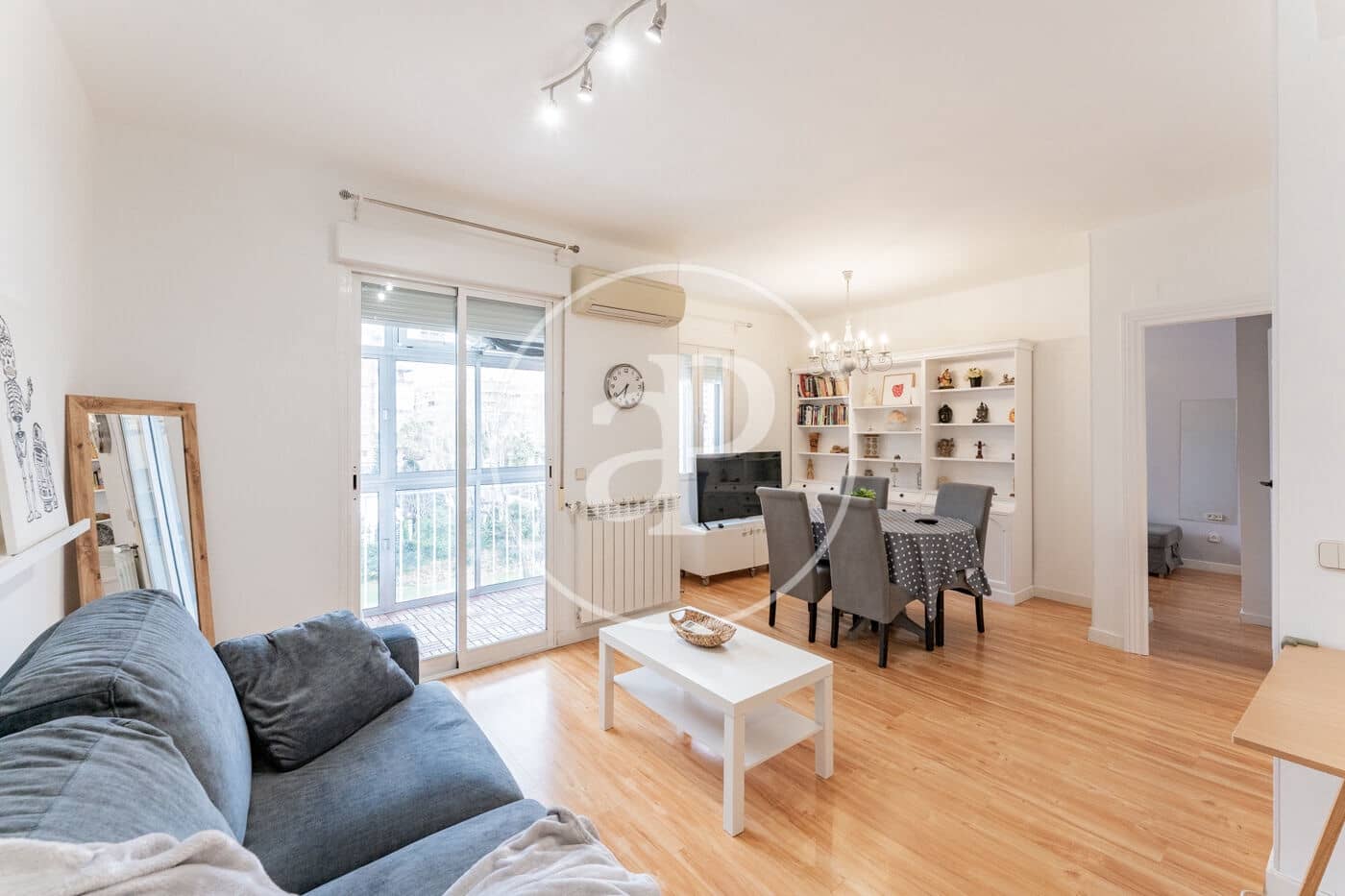 2 sypialnia Apartament do wynajęcia w Miasto Madryt - 2 100 € (Ref: 8726297)