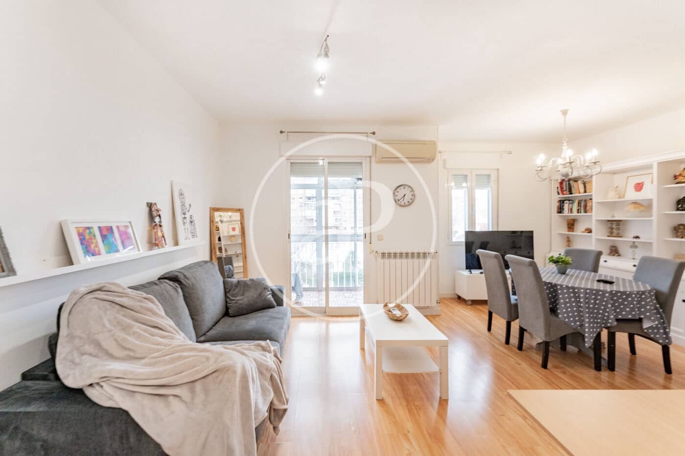 2 sypialnia Apartament do wynajęcia w Miasto Madryt - 2 100 € (Ref: 8726297)