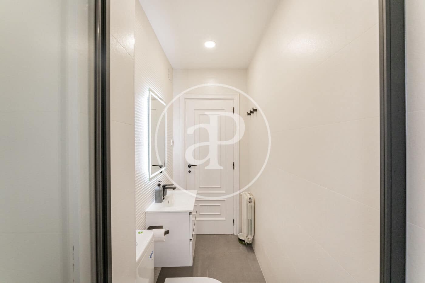 2 sypialnia Apartament do wynajęcia w Miasto Madryt - 2 100 € (Ref: 8726297)