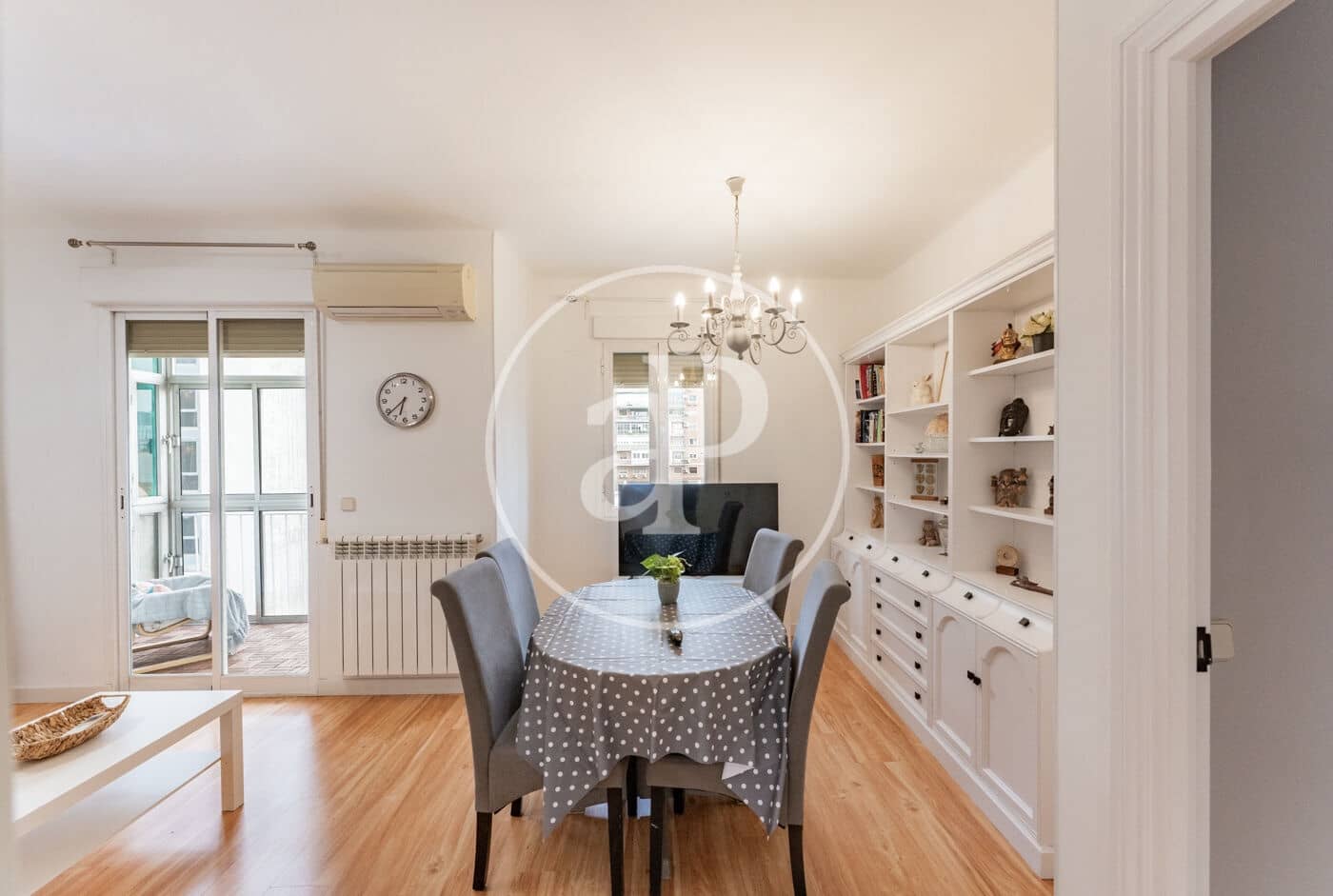 2 sypialnia Apartament do wynajęcia w Miasto Madryt - 2 100 € (Ref: 8726297)