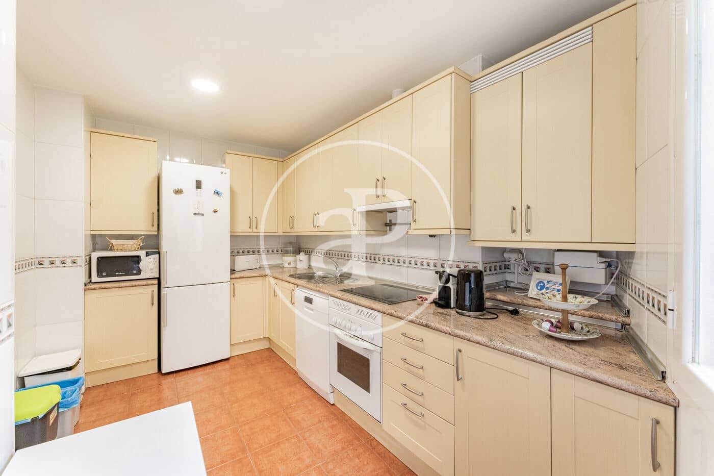 2 sypialnia Apartament do wynajęcia w Miasto Madryt - 2 100 € (Ref: 8726297)