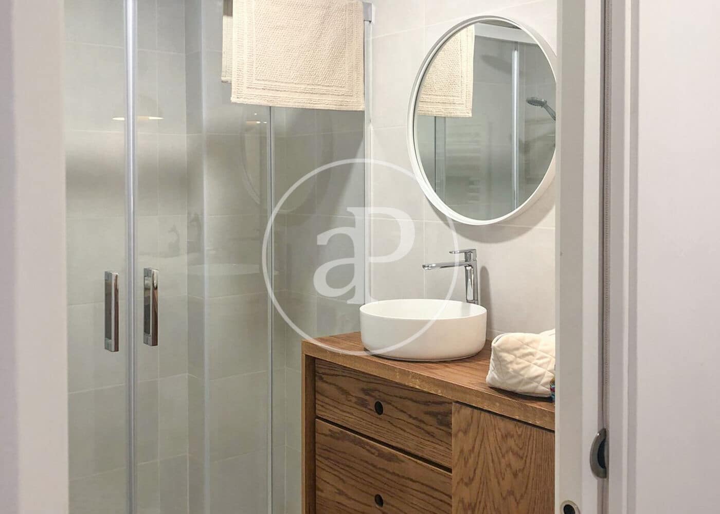 1 sypialnia Apartament do wynajęcia w Miasto Madryt - 1 500 € (Ref: 8726305)