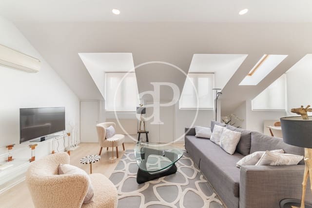 1 soveværelse Lejlighed til leje i Cortes, Madrid by - € 2.800 (Ref: 8726306)