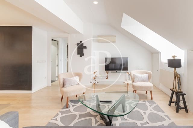 1 soveværelse Lejlighed til leje i Cortes, Madrid by - € 2.800 (Ref: 8726306)