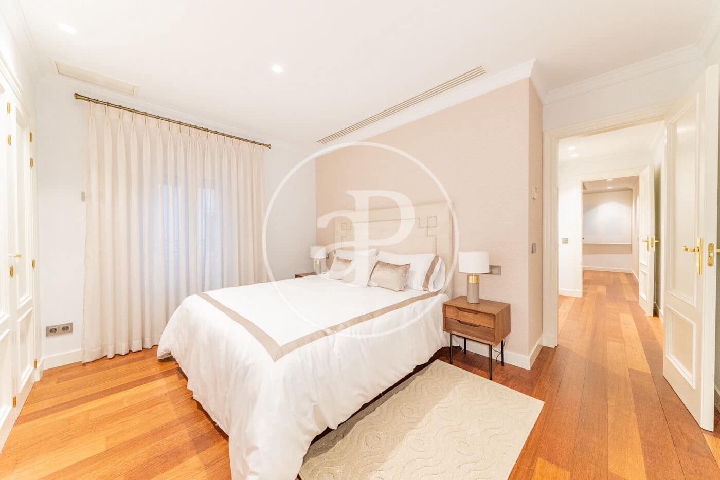 4 soverom Leilighet til leie i Madrid by - € 8 500 (Ref: 8726307)