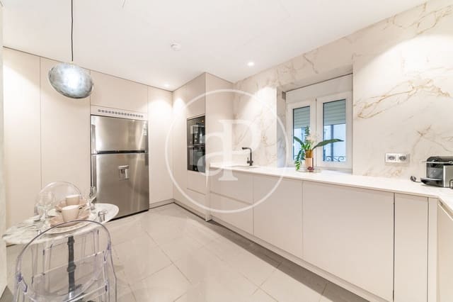 4 quarto Apartamento para arrendar em Castellana, Madrid cidade - 8 500 € (Ref: 8726307)