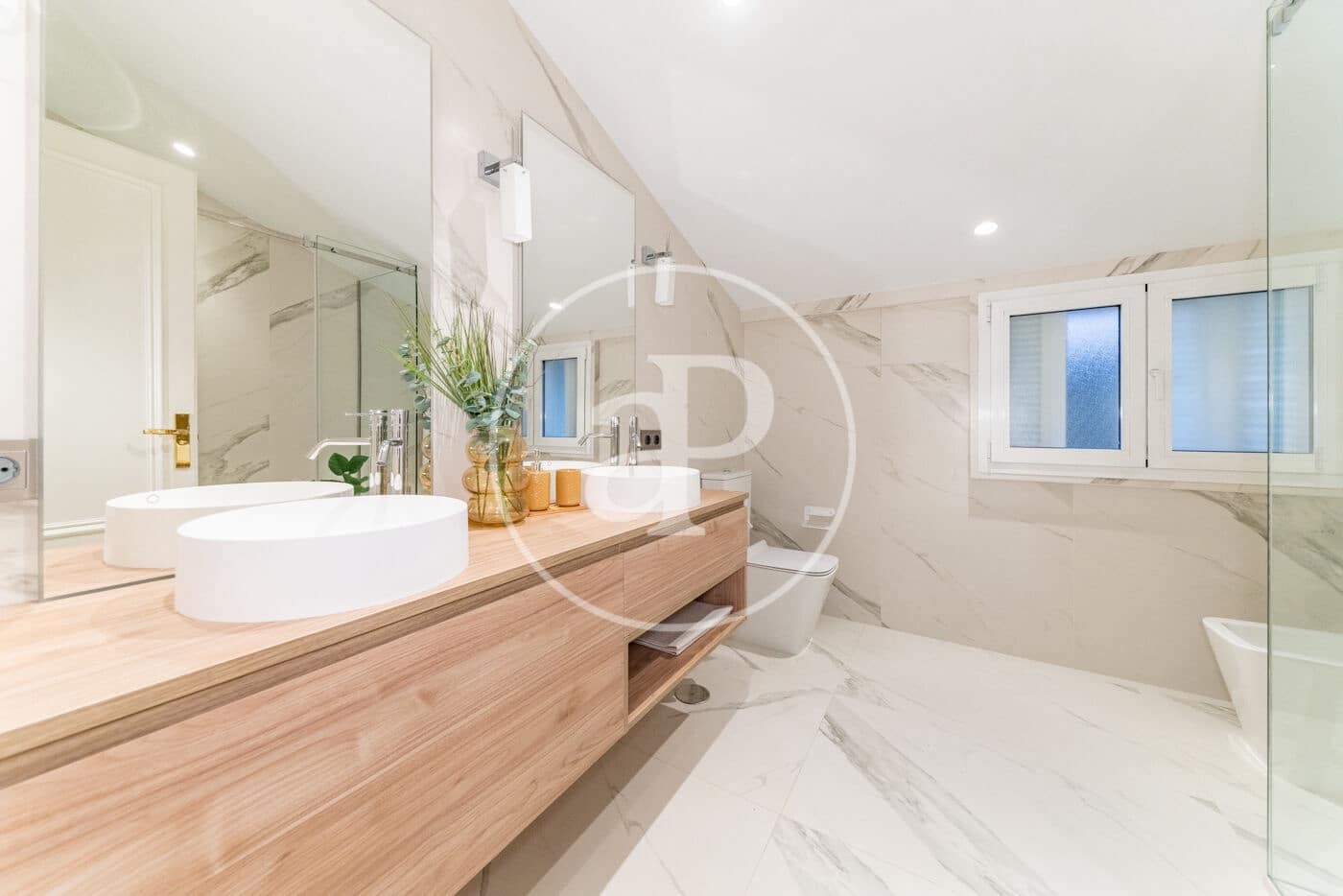 4 soverom Leilighet til leie i Madrid by - € 8 500 (Ref: 8726307)