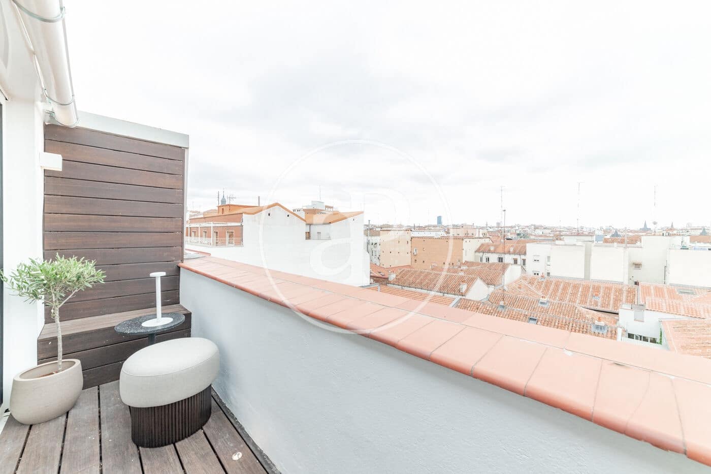 2 makuuhuone Kattohuoneisto vuokrattavana paikassa Madrid kaupunki - 2 650 € (Ref: 8726311)