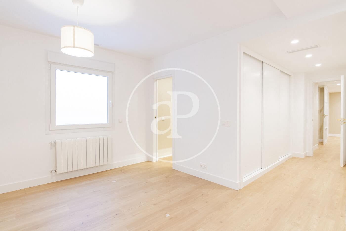 3 soveværelse Lejlighed til leje i Madrid by med garage - € 4.800 (Ref: 8726312)