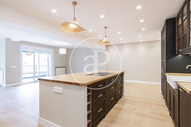 3 soveværelse Lejlighed til leje i Niño Jesús, Madrid by med garage - € 4.800 (Ref: 8726312)