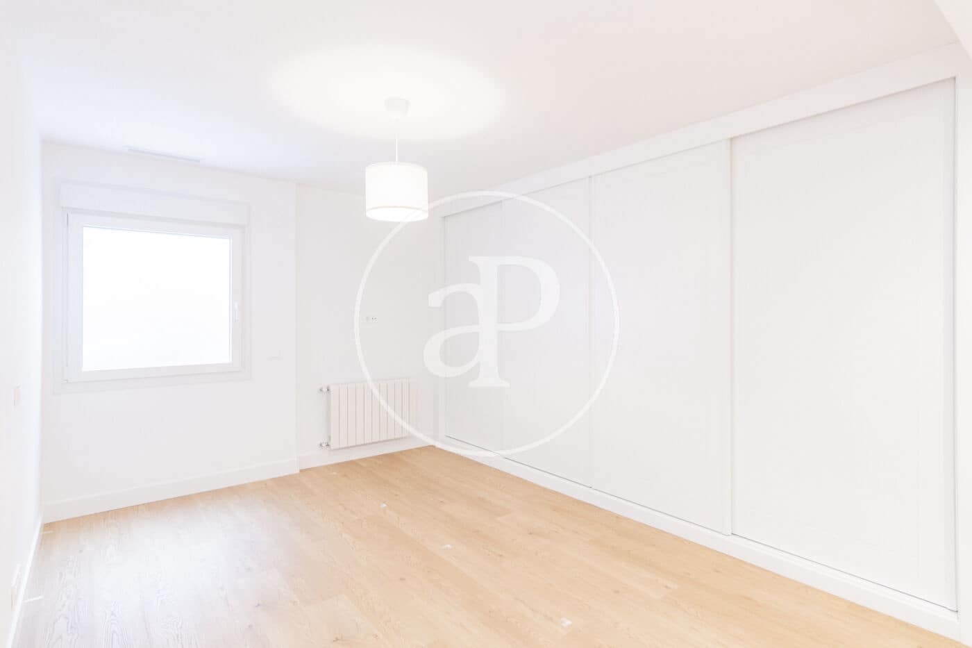 3 soveværelse Lejlighed til leje i Madrid by med garage - € 4.800 (Ref: 8726312)