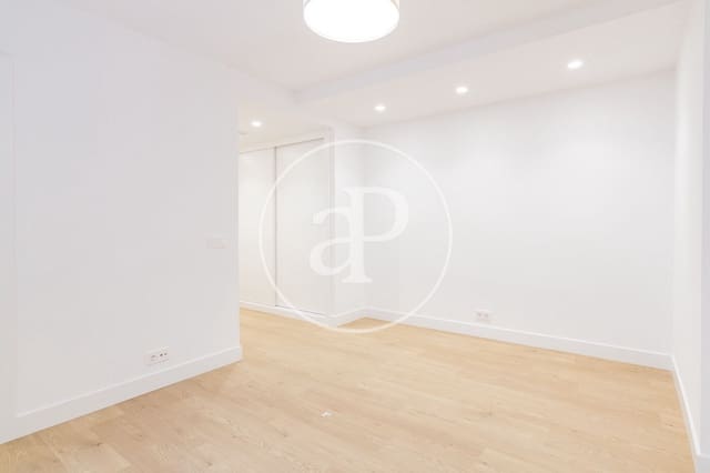 3 soveværelse Lejlighed til leje i Niño Jesús, Madrid by med garage - € 4.800 (Ref: 8726312)