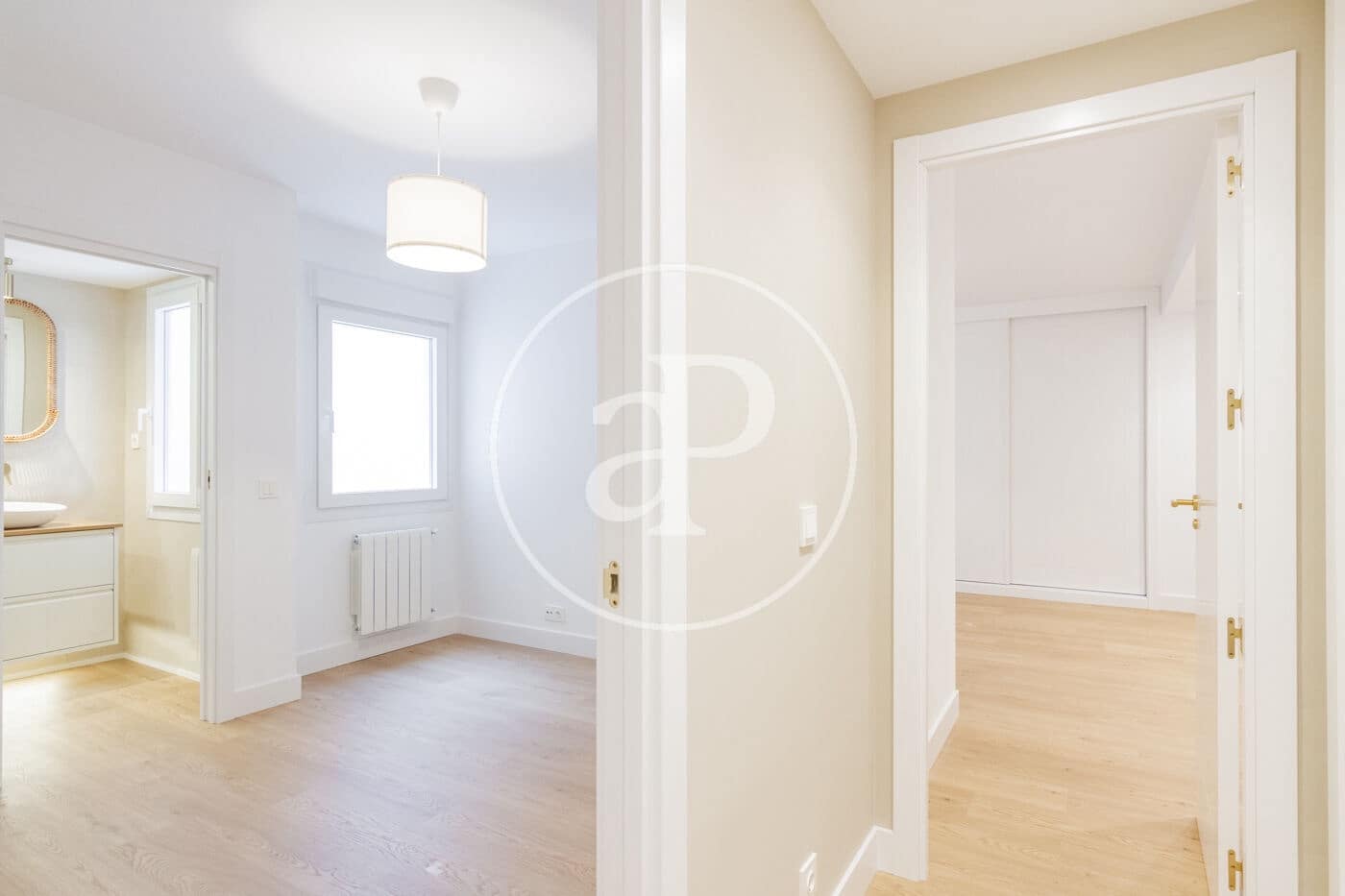 3 soveværelse Lejlighed til leje i Madrid by med garage - € 4.800 (Ref: 8726312)