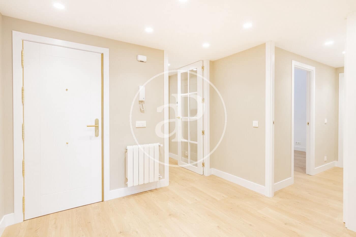 3 soveværelse Lejlighed til leje i Madrid by med garage - € 4.800 (Ref: 8726312)