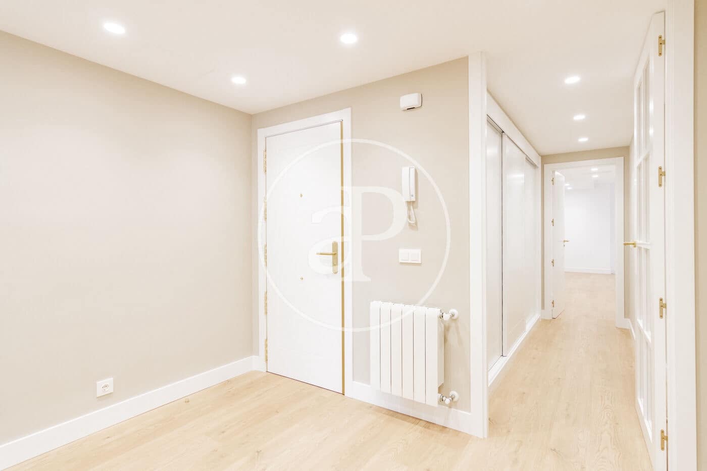 3 soveværelse Lejlighed til leje i Madrid by med garage - € 4.800 (Ref: 8726312)