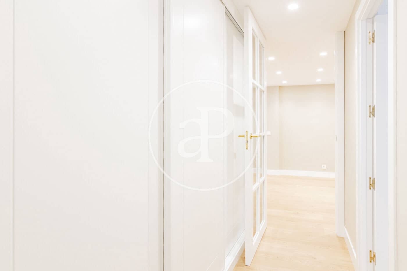 3 soveværelse Lejlighed til leje i Madrid by med garage - € 4.800 (Ref: 8726312)