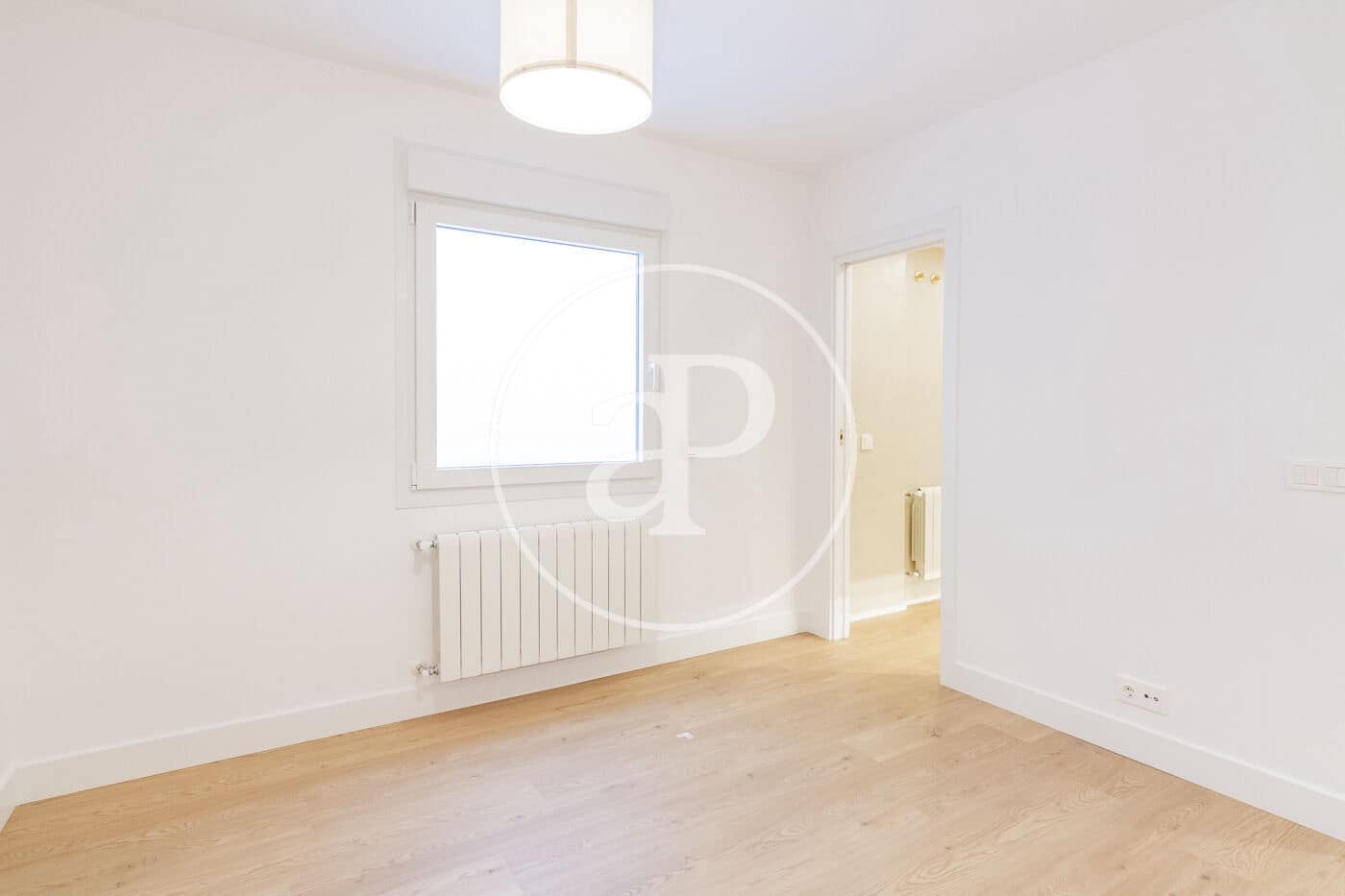 3 soveværelse Lejlighed til leje i Madrid by med garage - € 4.800 (Ref: 8726312)