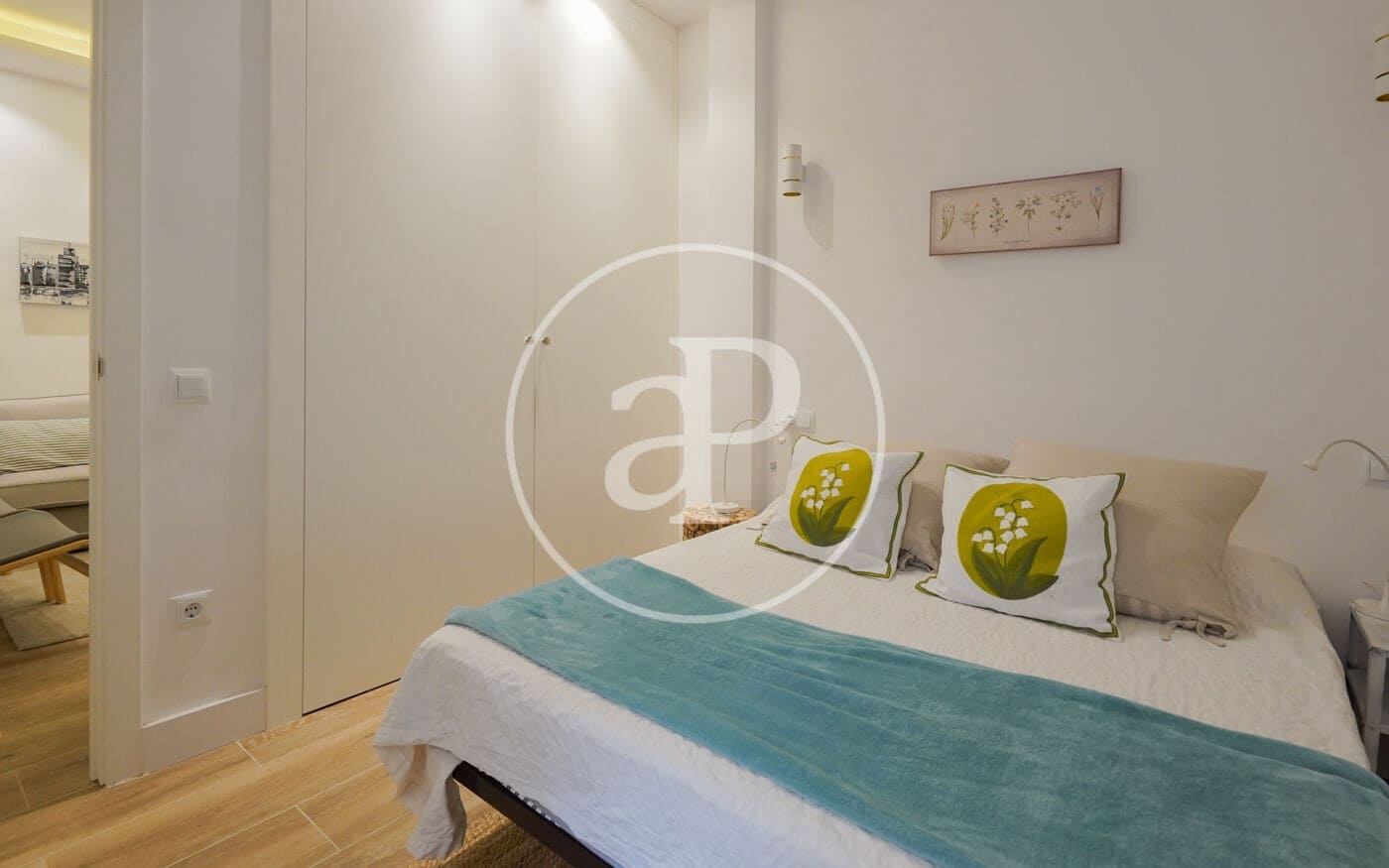 2 slaapkamer Appartement te huur in Madrid stad - € 2.190 (Ref: 8726320)
