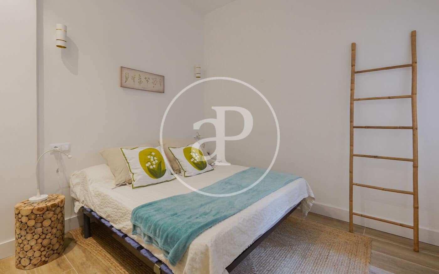 2 slaapkamer Appartement te huur in Madrid stad - € 2.190 (Ref: 8726320)