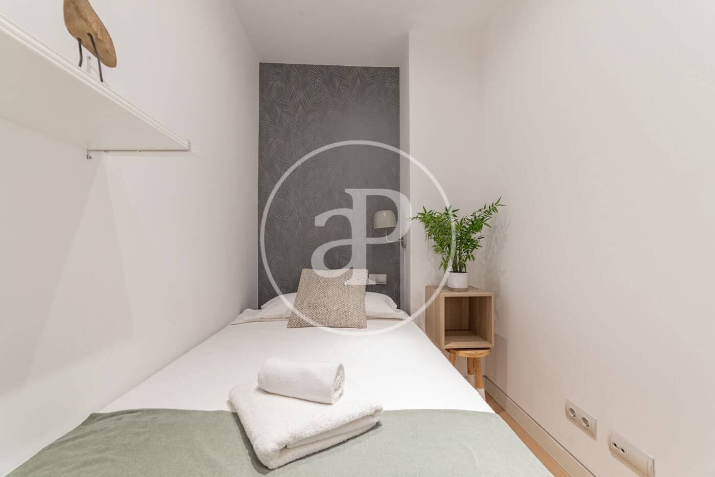 2 soverom Leilighet til leie i Madrid by - € 3 750 (Ref: 8726323)