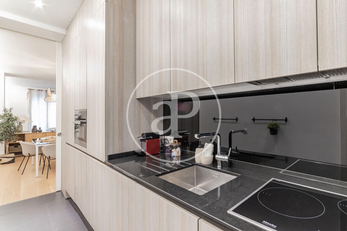 2 soverom Leilighet til leie i Madrid by - € 3 750 (Ref: 8726323)