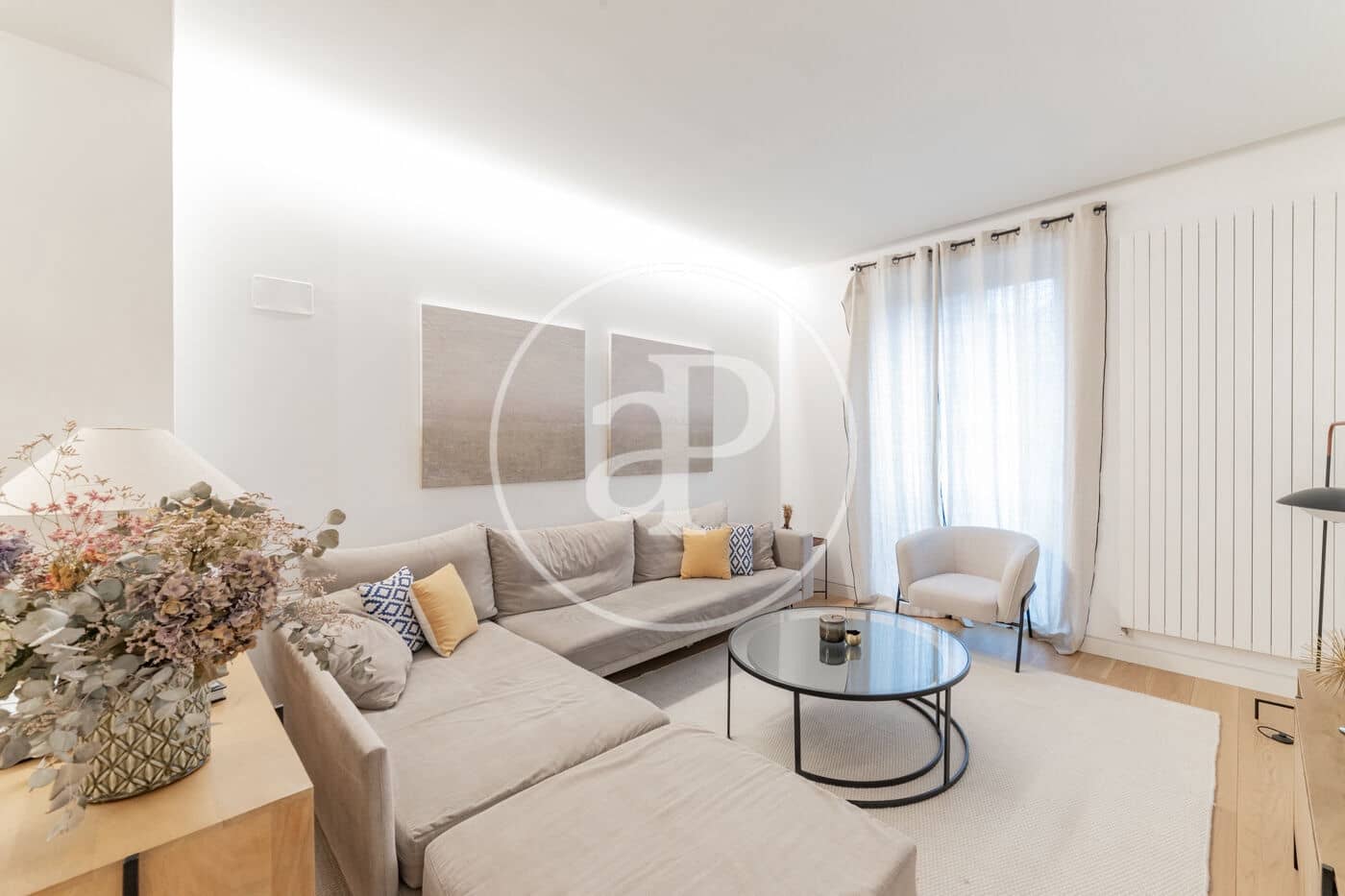 2 soverom Leilighet til leie i Madrid by - € 3 750 (Ref: 8726323)