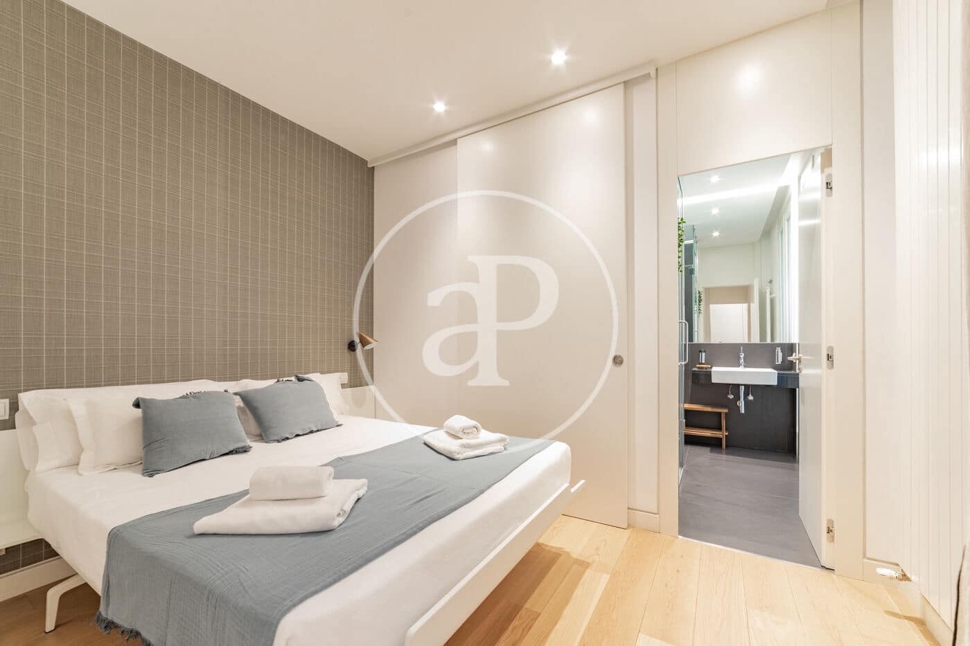 2 soverom Leilighet til leie i Madrid by - € 3 750 (Ref: 8726323)