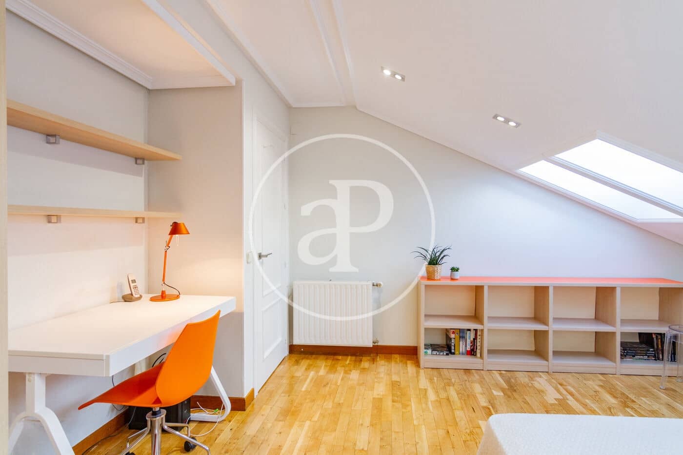 3 soveværelse Lejlighed til leje i Madrid by - € 3.300 (Ref: 8726324)