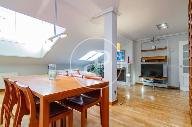 3 soveværelse Lejlighed til leje i Palacio, Madrid by - € 3.300 (Ref: 8726324)